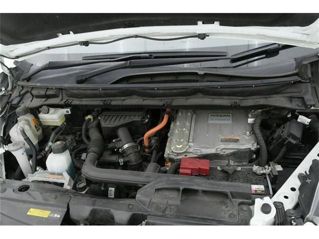 Nissan SERENA 2018-05 17672-19