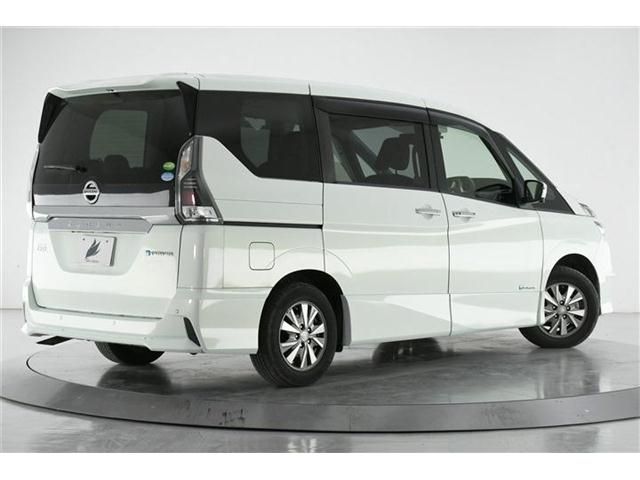 Nissan SERENA 2018-05 17672-1