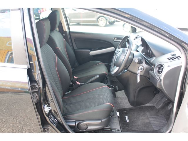 Mazda DEMIO 2013-10 16572-13