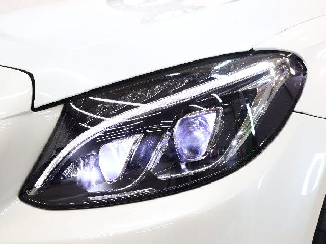 Mercedes Benz C-CLASS 2014-08 193088-19
