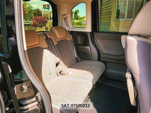 Honda N BOX 2021-09 202217-3