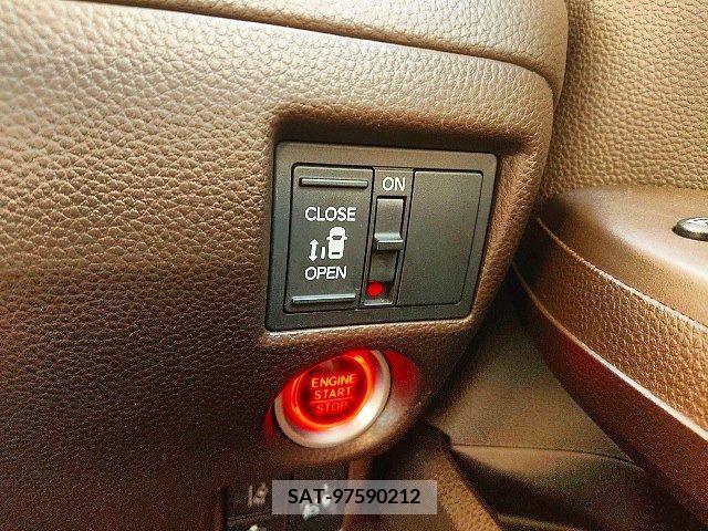 Honda N BOX 2021-09 202217-17