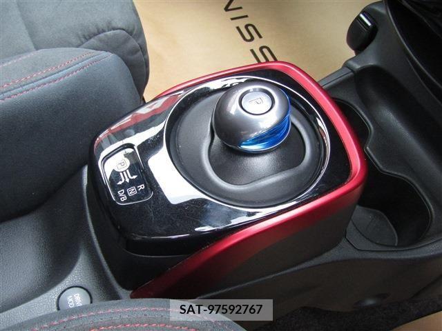 Nissan NOTE 2019-01 330244-14