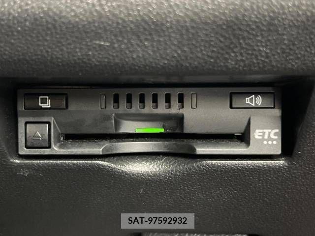 Toyota PASSO 2017-02 328103-3