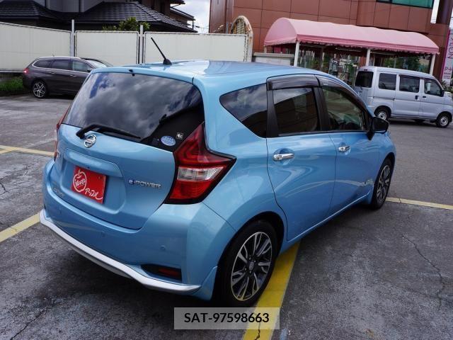 Nissan NOTE 2017-07 340757-7