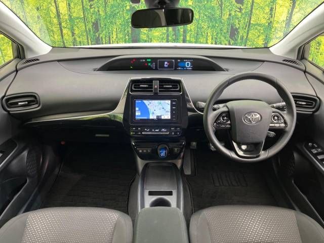 Toyota PRIUS 2019-09 193558-1
