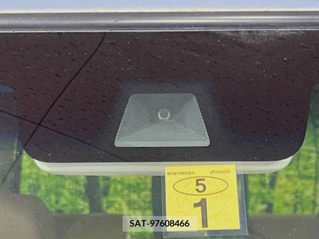 Honda N BOX 2018-01 278798-2