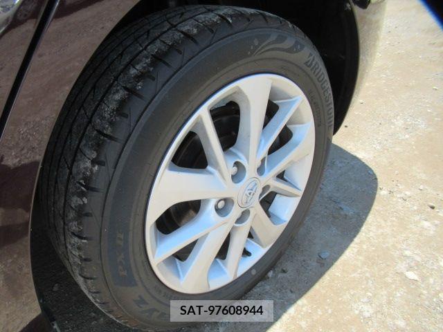 Toyota AURIS 2014-08 380516-2