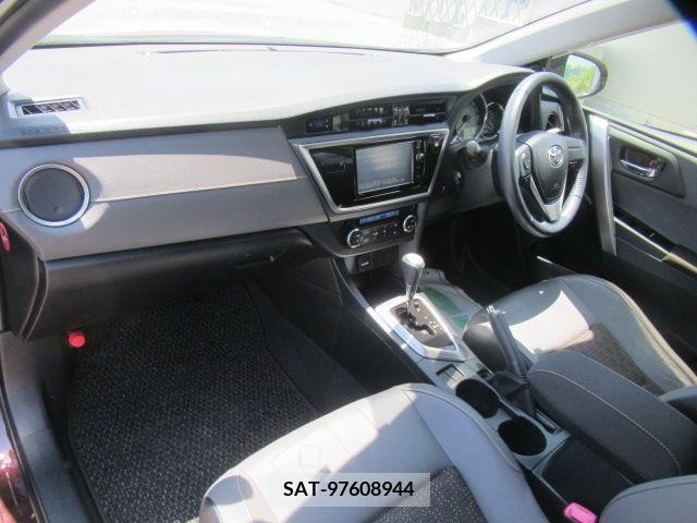 Toyota AURIS 2014-08 380516-4
