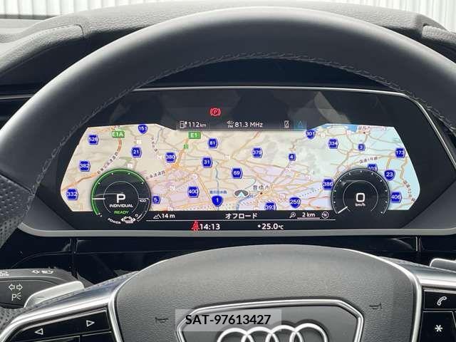 Audi E-TRON 2022-04 374210-12