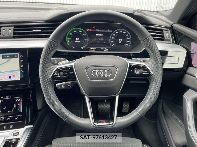 Audi E-TRON 2022-04 374210-10