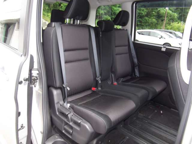 Nissan SERENA 2016-12 14277-11