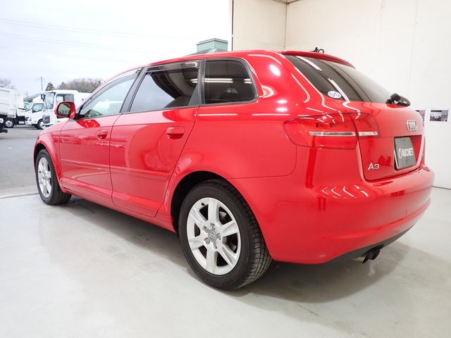 Audi A3 2010-03 185055-2