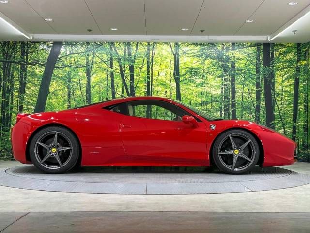 Ferrari 458 Italia 2010-10 8420-4