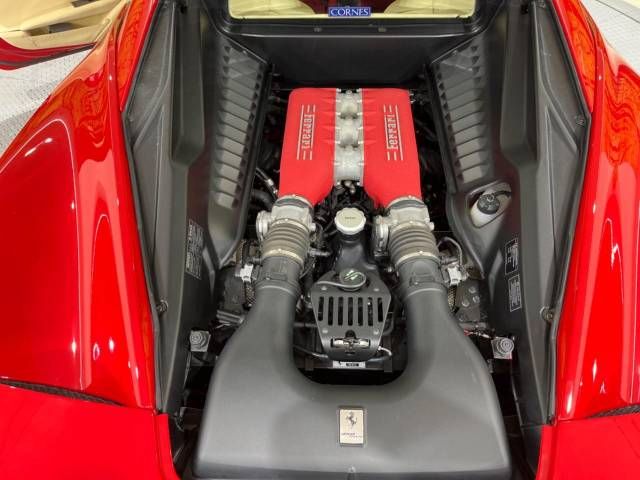 Ferrari 458 Italia 2010-10 8420-16
