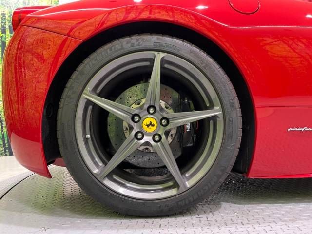Ferrari 458 Italia 2010-10 8420-18