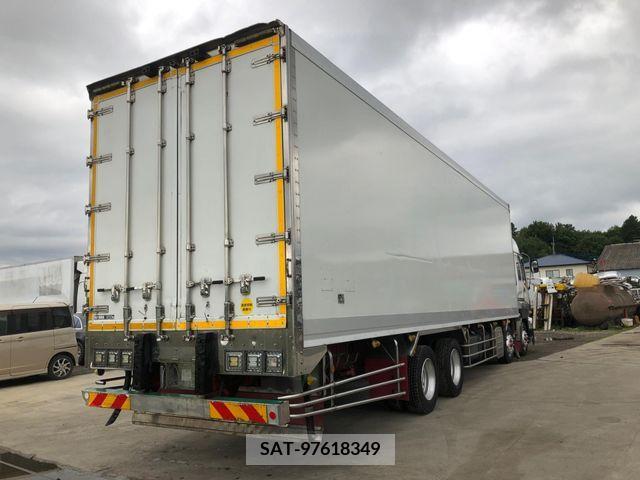 Isuzu GIGA 2014-09 384877-3