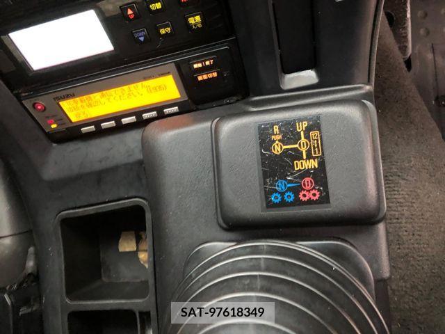 Isuzu GIGA 2014-09 384877-19