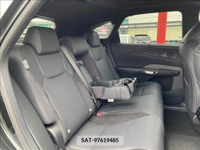 Lexus RX 2023-05 275888-5