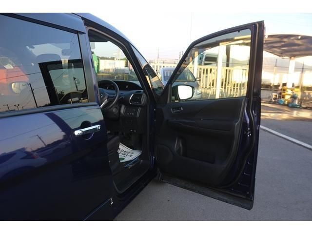 Nissan SERENA 2018-07 27660-7