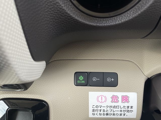 Honda N BOX 2019-03 6147-7