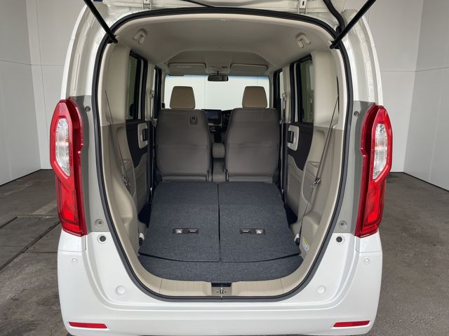 Honda N BOX 2019-03 6147-17