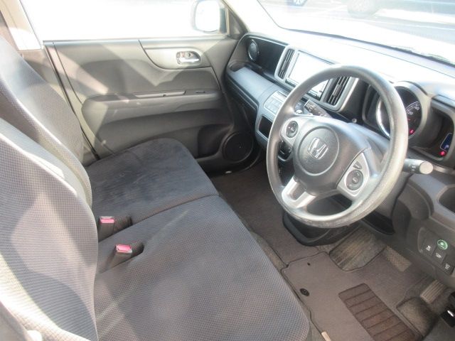Honda N-ONE 2015-01 182410-10