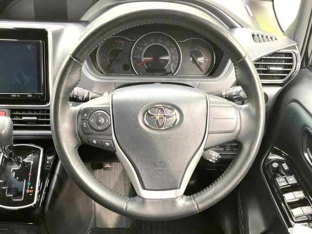 Toyota VOXY 2020-12 17610-12