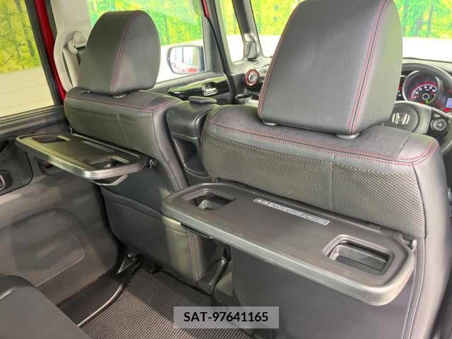 Honda N BOX CUSTOM 2017-09 306805-7