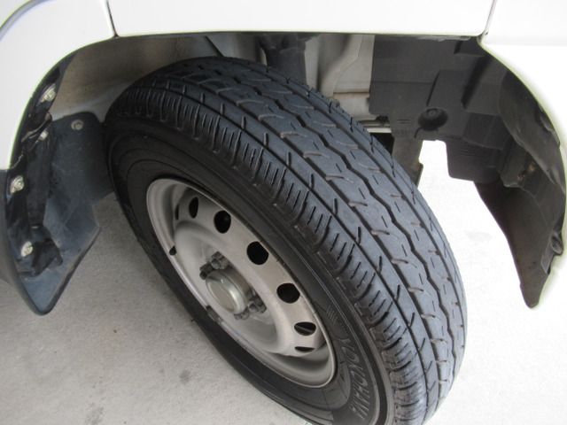 Mitsubishi MINICAB TRUCK 2011-07 14901-18