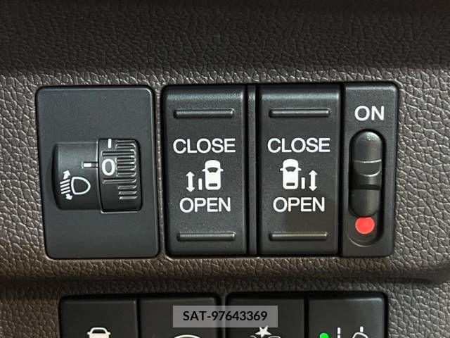 Honda FREED 2017-07 210597-2