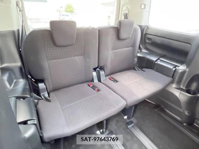 Toyota VOXY 2014-10 394998-9
