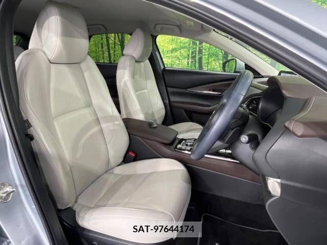Mazda CX-30 2021-09 302114-8