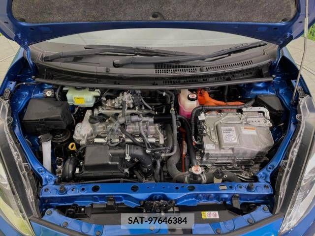Toyota AQUA 2017-08 218672-18