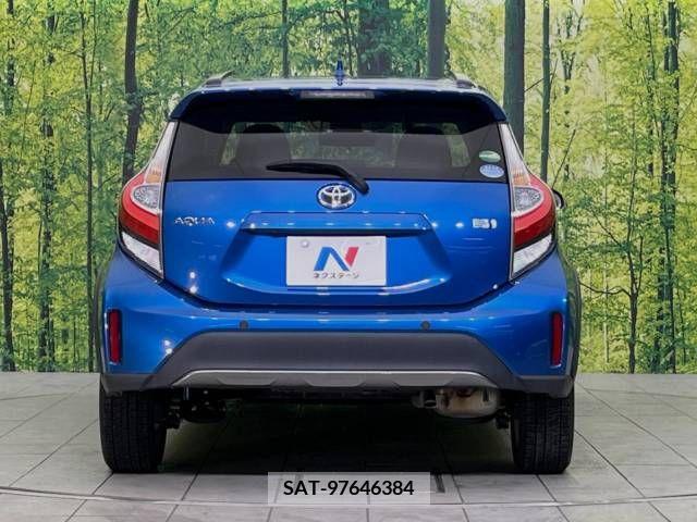 Toyota AQUA 2017-08 218672-15