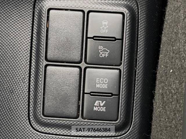 Toyota AQUA 2017-08 218672-7