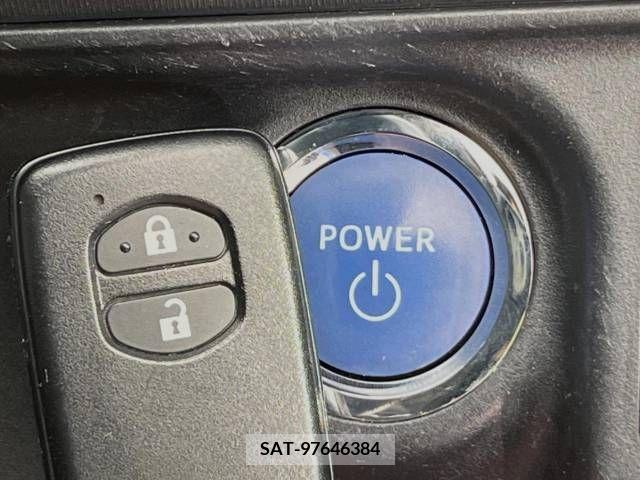 Toyota AQUA 2017-08 218672-5