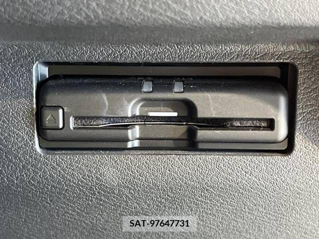 Nissan KICKS 2021-10 362279-7