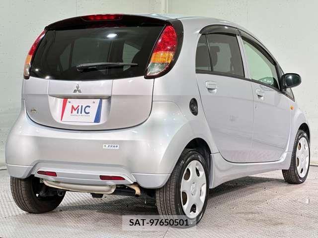 Mitsubishi I 2009-10 324013-8