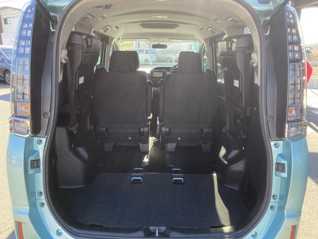 Toyota VOXY 2016-11 27674-17