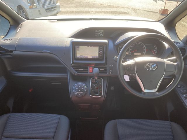 Toyota VOXY 2016-11 27674-8