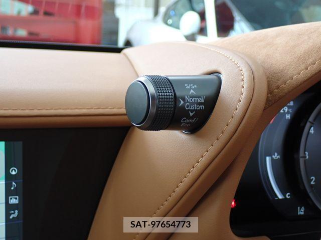 Lexus LC 2017-07 275452-11