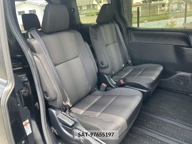 Toyota VOXY 2019-02 321611-16