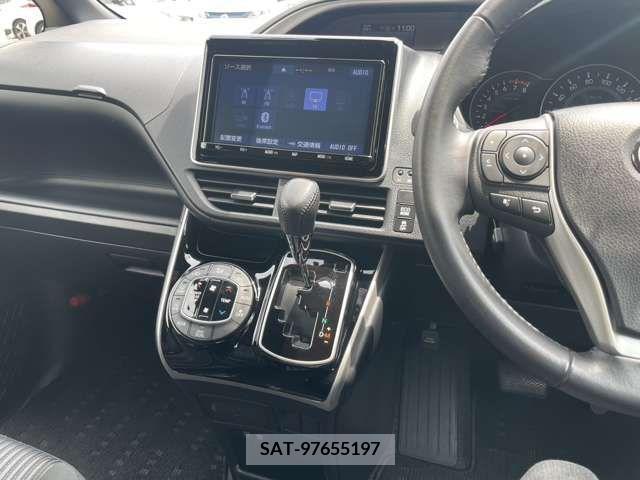 Toyota VOXY 2019-02 321611-9