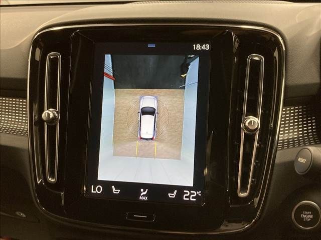 Volvo XC40 2021-02 23105-4