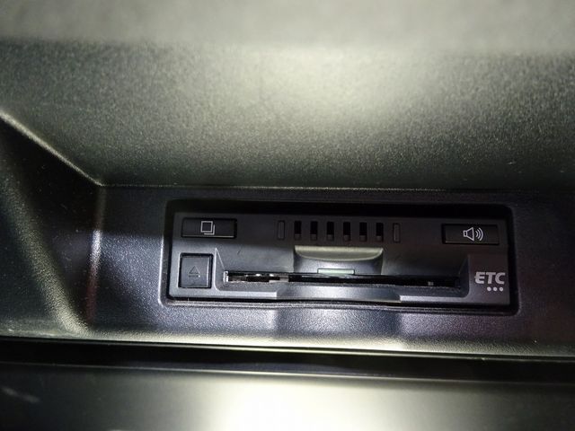 Toyota HARRIER 2018-01 189581-27