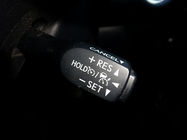 Toyota HARRIER 2018-01 189581-20