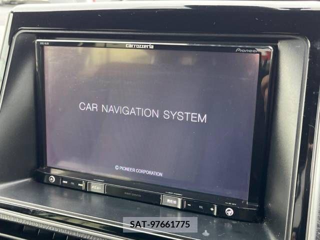 Toyota VOXY HYBRID 2018-01 352502-2