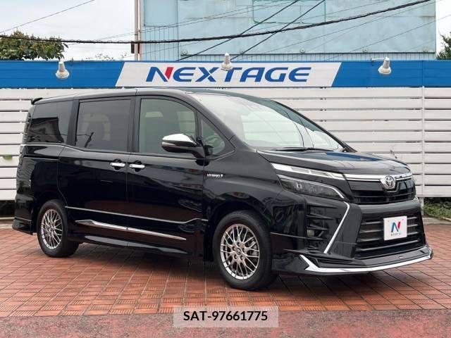 Toyota VOXY HYBRID 2018-01 352502-16