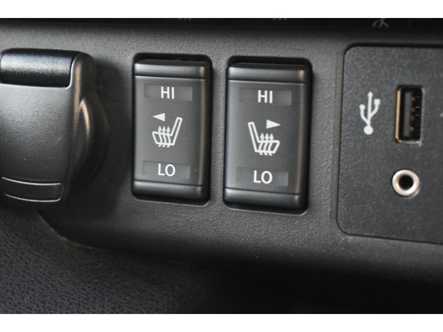 Nissan LEAF 2019-09 29225-8